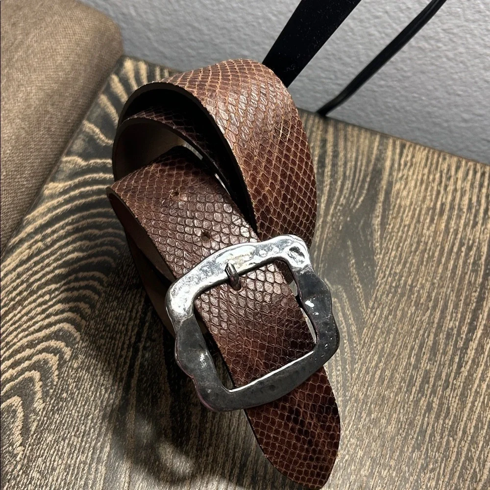 Art Moda Textured Brown Belt with Silver Buckle Made in Italy EUR Size 90= US 36